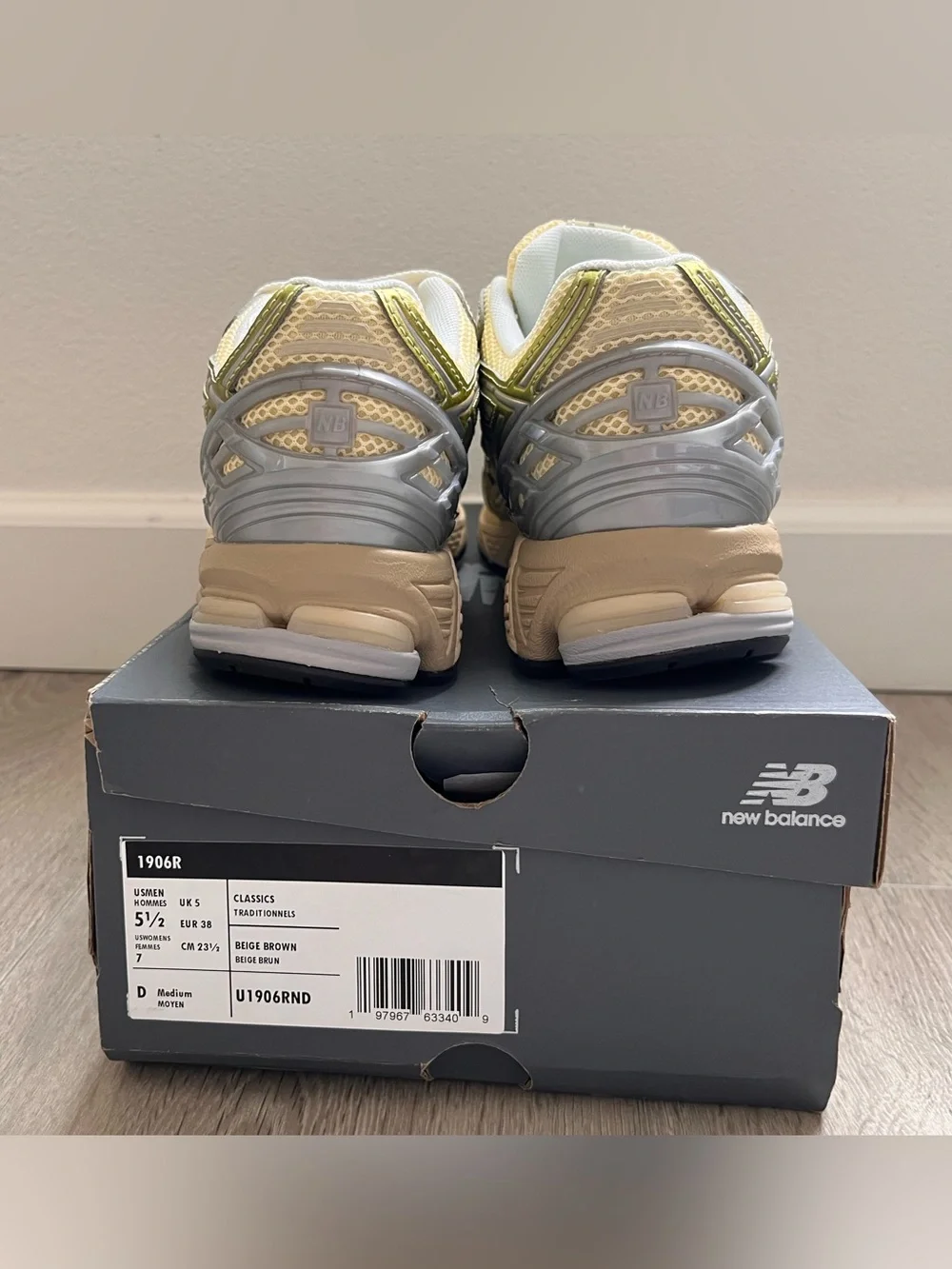New Balance 1906R "Butter / Metallic Silver" - Picture 5 of 6